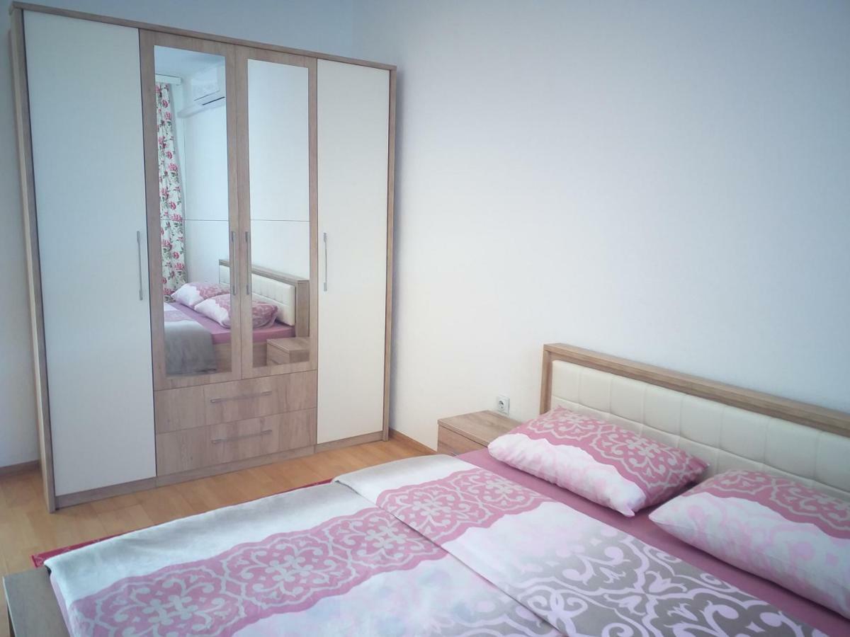 Apartment And Room Panorama โมสตาร์ ภายนอก รูปภาพ